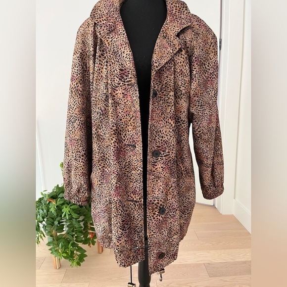 Novelti Jackets & Blazers - NOVELTI Vintage Animal Print Button Front Lined Coat 80's Shoulder Pads Leopard